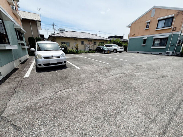 笠原ハイツ　Ａの駐車場|駐車場