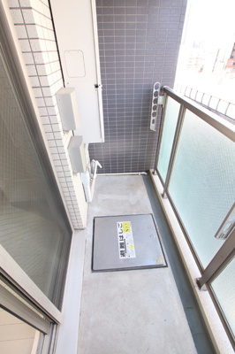オートロック付きのマンションです。