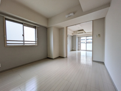白を基調とした明るいお部屋です♪