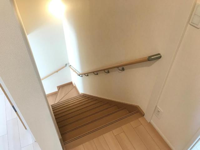 ウィステリア大野　Ｂの内装|階段（イメージ）