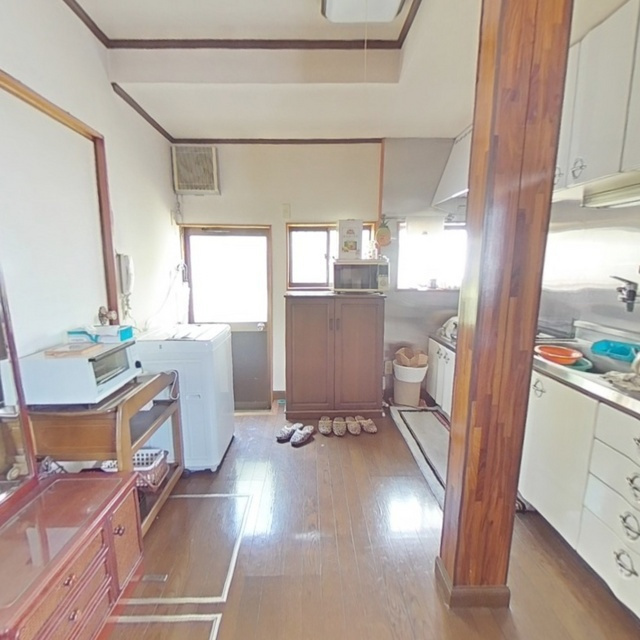 岐阜市入舟町３丁目の一戸建ての居間・リビング