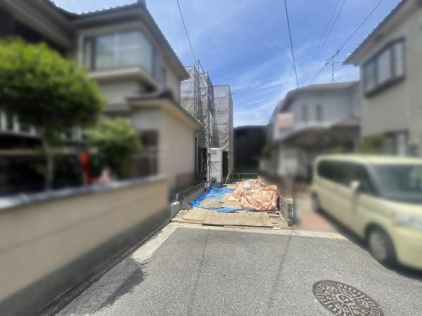 【前面道路含む現地写真】 | 閑静な住宅街でとても落ち着いた環境ですね！