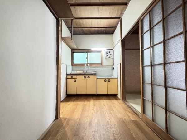 【居間・リビング】 | 須磨区禅昌寺町1丁目　中古戸建 | 北側住戸！