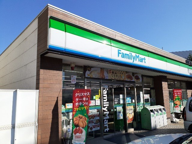 ボヌールカメリアＢの周辺|ファミリーマート富山大町店まで400m