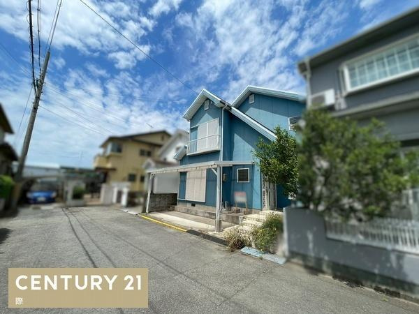和歌山市永穂　中古戸建の前面道路含む現地写真