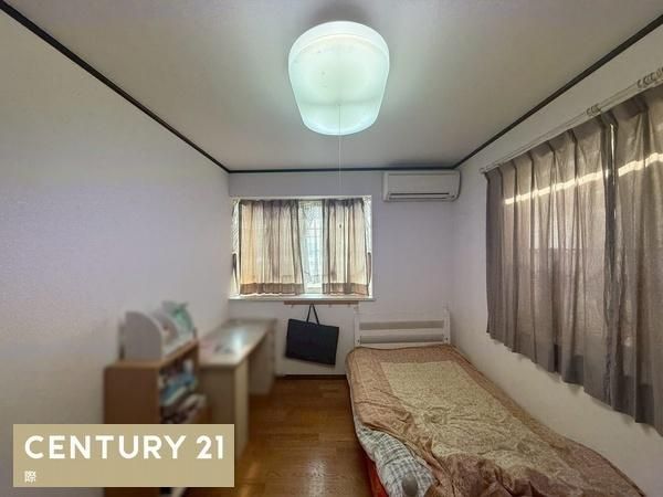 和歌山市栄谷　中古戸建の洋室
