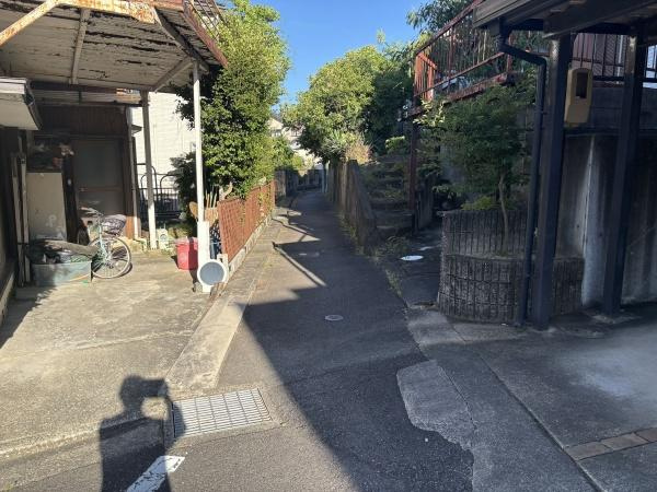 岡崎市鴨田町・中古戸建の前面道路含む現地写真|前面道路です。