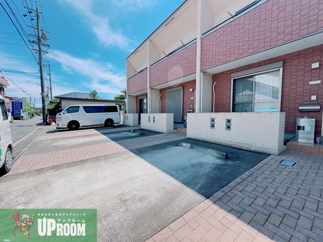Reveurの駐車場