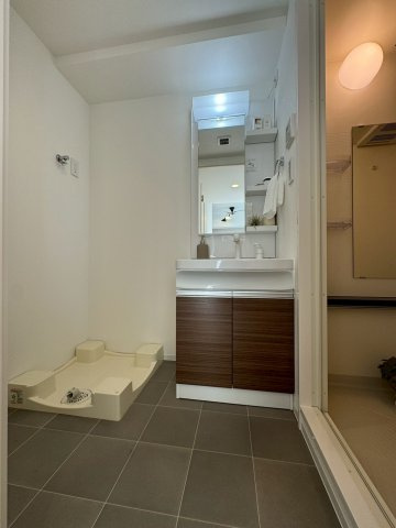 SHOKEN Residence 名古屋〈太閤通〉の洗面所