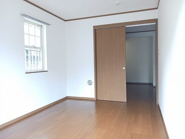 アネックス・フレールのその他