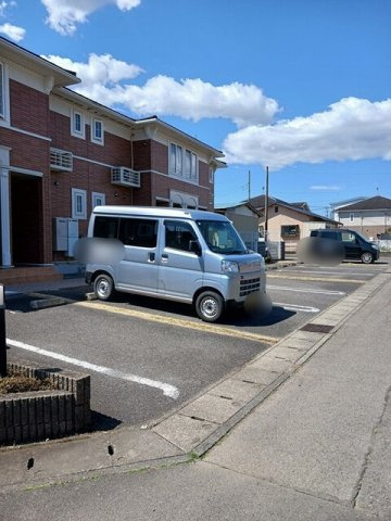 シイナハイツⅡの駐車場