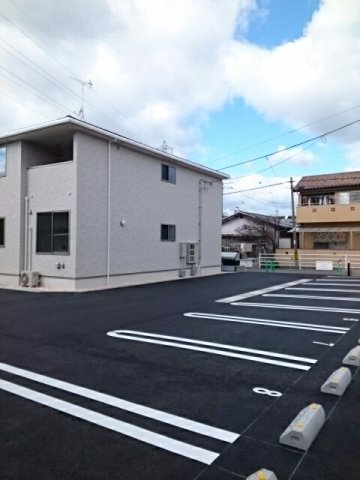 サウス　ブリーズ　ツバキ　Ⅰの駐車場