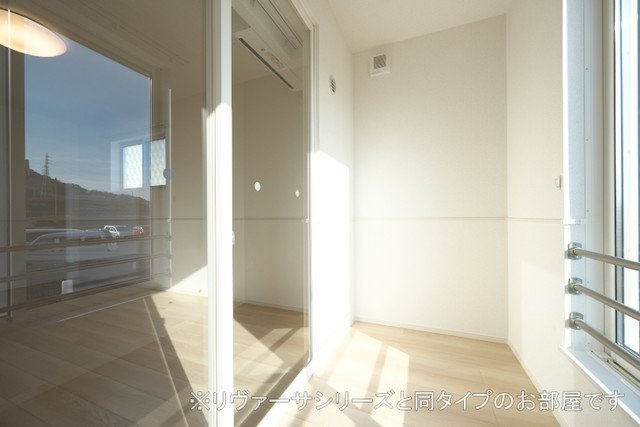 グレーシアＮ．東温Ａのバルコニー
