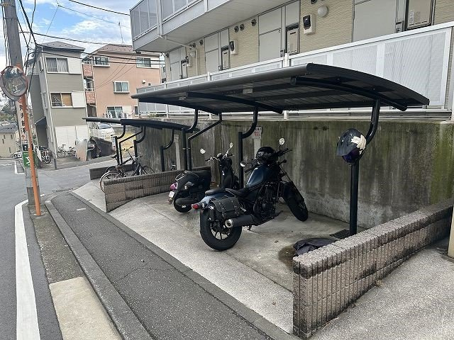 レオパレス中川Ⅱのその他|駐輪場です。