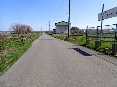 【前面道路含む現地写真】 | 平川市猿賀　雑種地　380坪