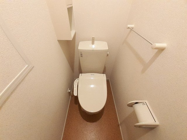 フォーリストのトイレ|落ち着いたトイレです