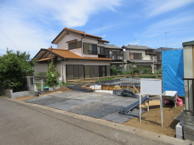 【仲介手数料無料】新築戸建　滑川町月輪934-27（全1棟）の前面道路含む現地写真