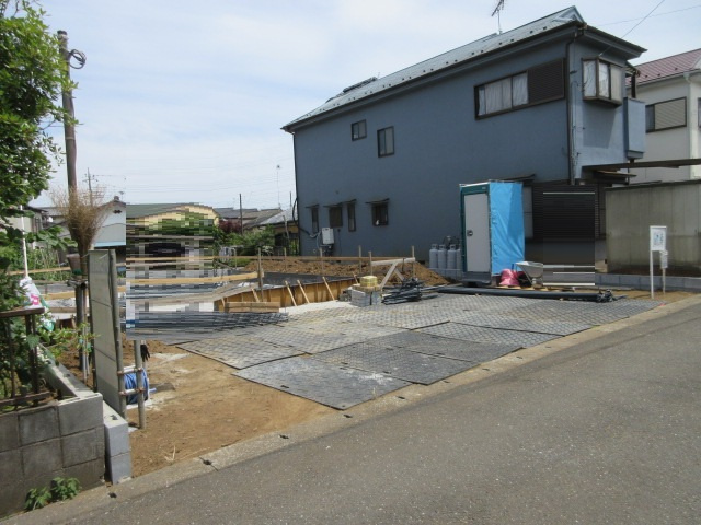 【仲介手数料無料】新築戸建　滑川町月輪934-27（全1棟）の前面道路含む現地写真