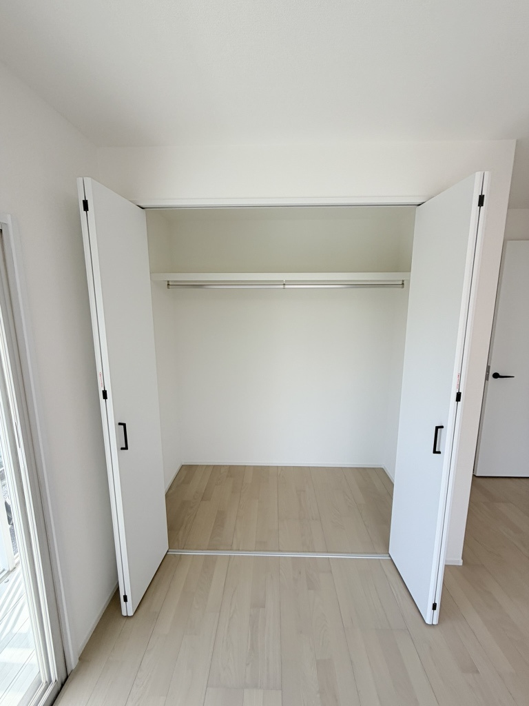 三郷明盛　中古住宅の収納