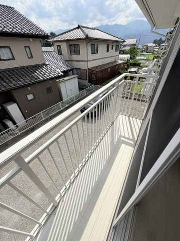 三郷明盛　中古住宅のバルコニー