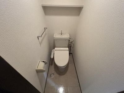 【トイレ】 | アーバンレジデンス | 落ち着いた色調のトイレです