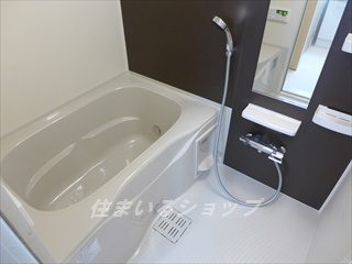 グランシャリオⅢの浴室|追い焚き・浴室暖房乾燥機あり