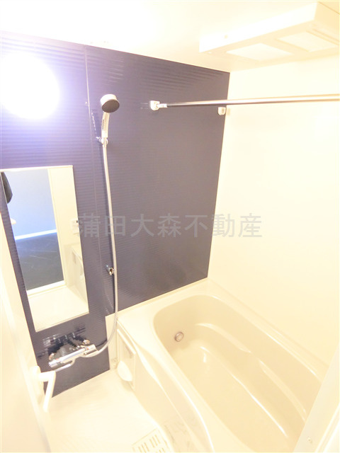 S-RESIDENCE大森bresaの浴室|追焚+浴室乾燥機付きのお風呂　バスルーム