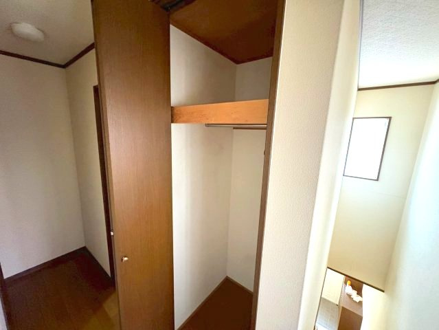 西浦6丁目戸建の収納