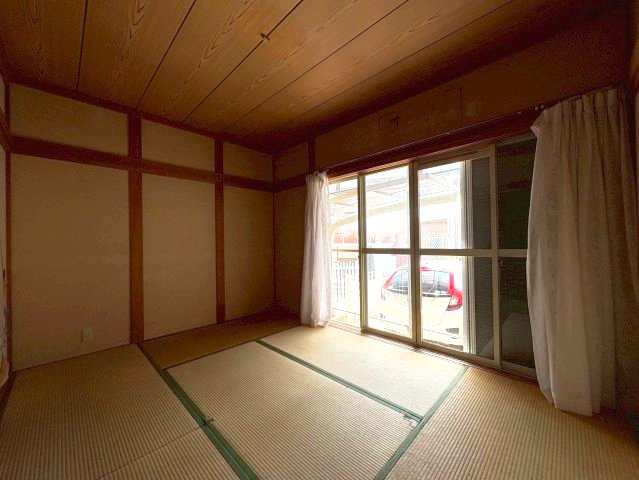 西浦6丁目戸建の和室