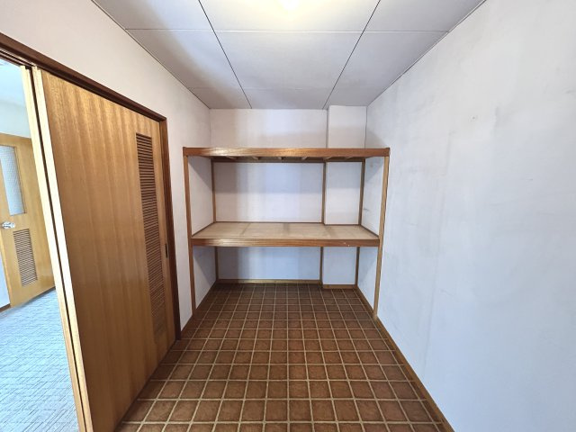 中古住宅　八ツ寺町1丁目の収納