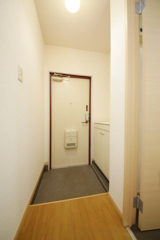 サンハイム梓の玄関