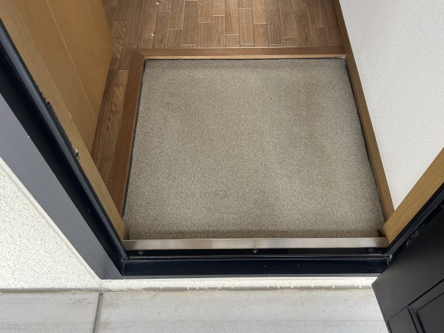 ソラリオ滝野の玄関