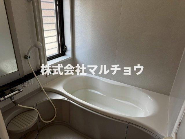 中芳養戸建ての浴室|日々の暮らしに欠かせないお風呂です
