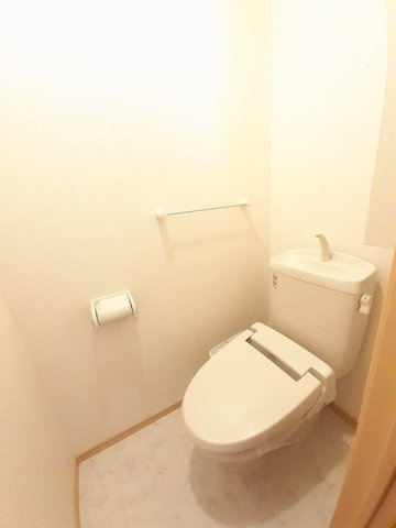 サンシャインオールウェイズＣのトイレ|清潔感のあるトイレです