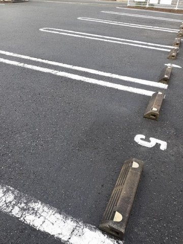 サンシャインオールウェイズＣの駐車場|駐車場があります