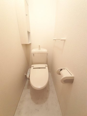 プリマヴェーラ’１２のトイレ|ゆったりとした空間のトイレです
