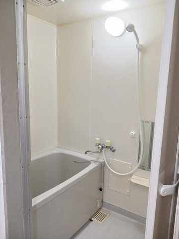 クレセントの浴室|日々の疲れを癒すお風呂付です