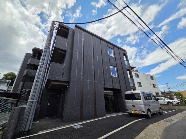 川崎市多摩区長尾４丁目の賃貸マンションの外観