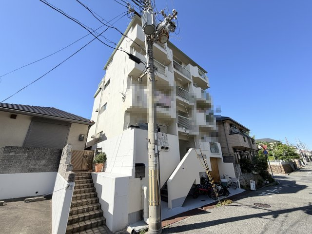 ＢＥＬＬＴＲＥＥ岡本山手の外観