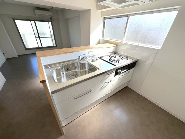 ＢＥＬＬＴＲＥＥ岡本山手のキッチン