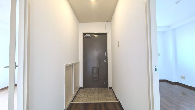 【玄関】 | アムール和泉