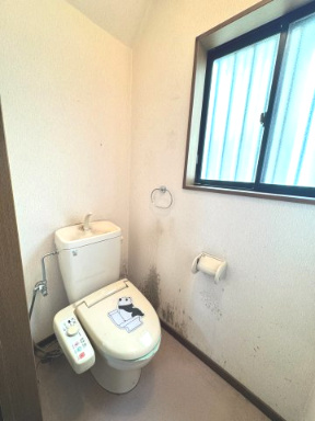 狭山市北入曽中古戸建のトイレ