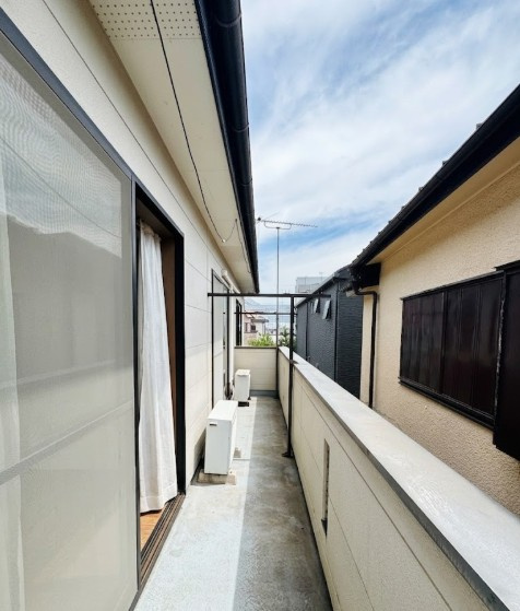 狭山市北入曽中古戸建のバルコニー