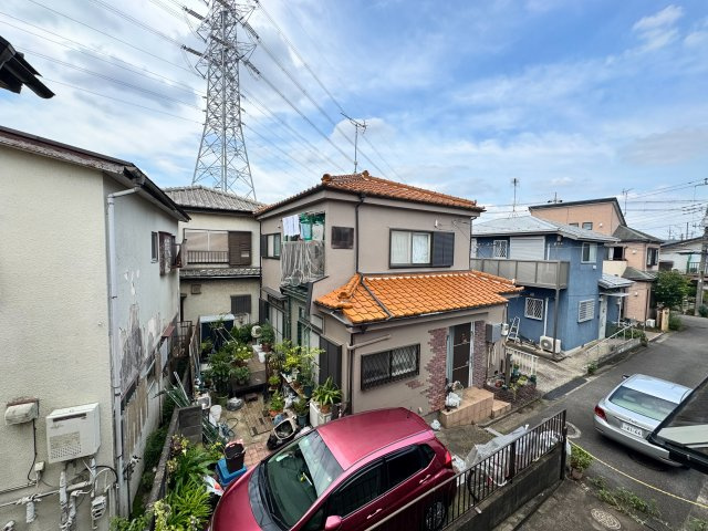 狭山市北入曽中古戸建の前面道路含む現地写真