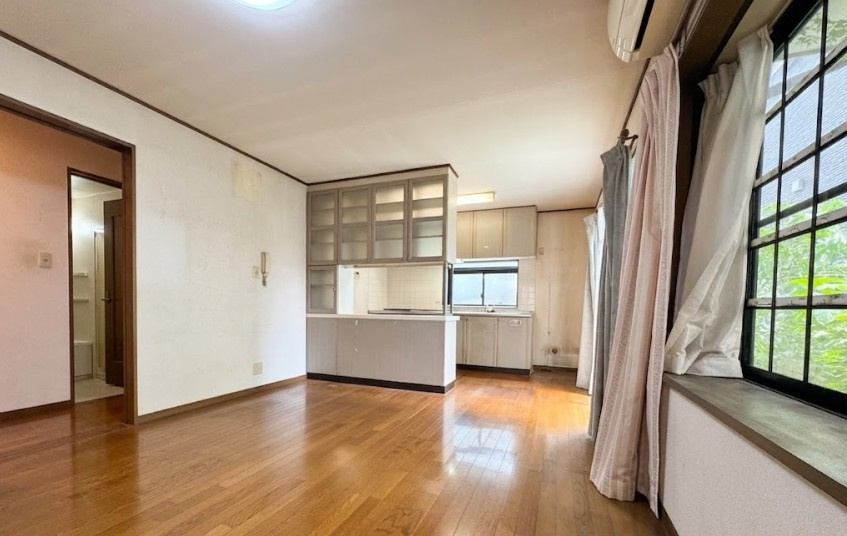 狭山市北入曽中古戸建の居間・リビング