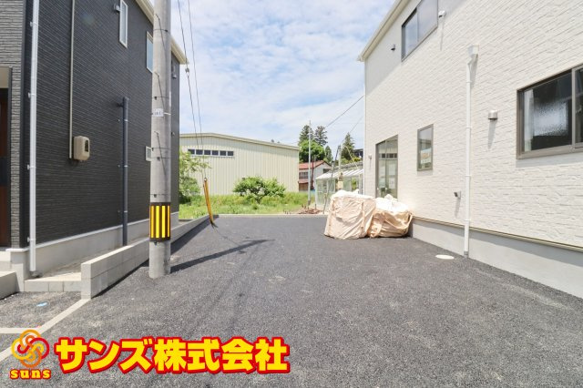 郡山市富田町字町内　　　　2号棟　　　富田小学校、富田中学区の外観