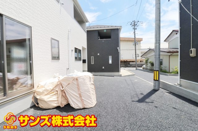 郡山市富田町字町内　　　　2号棟　　　富田小学校、富田中学区の外観