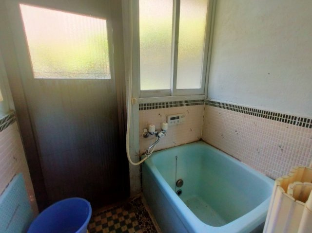 矢岳町　戸建の浴室