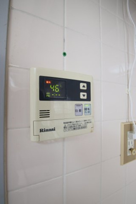 【設備】 | クレイドル深井 | 給湯器