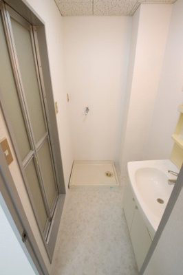 【設備】 | クレイドル深井 | 室内洗濯機置き場